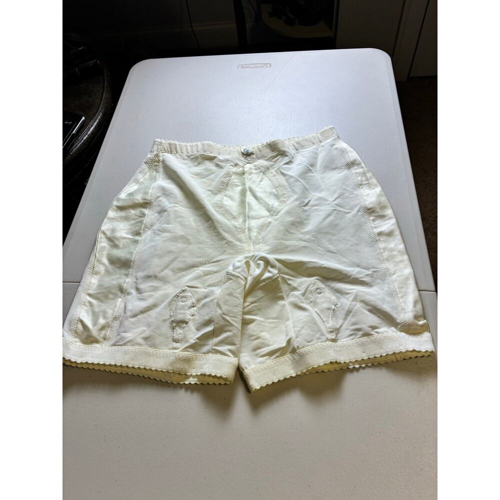 Vintage Exquisite Ivory Girdle Open Bottom Garter Shapewear 4X Large